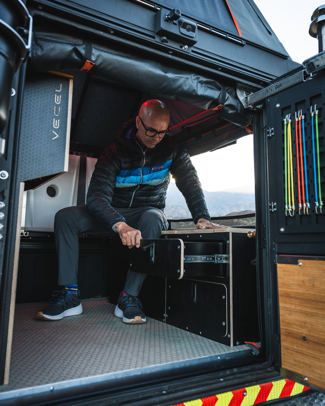 Alu-Cab - Vecel Camper System - Summit B – Vecel USA